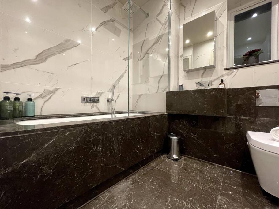 2Br Urban Vista Retreat Chcl F7 Apartment Чигуел Екстериор снимка