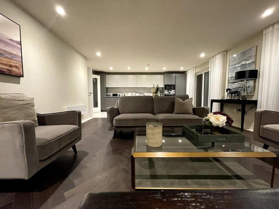 2Br Urban Vista Retreat Chcl F7 Apartment Чигуел Екстериор снимка