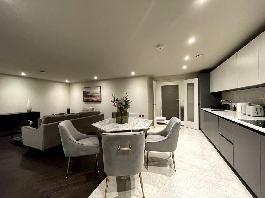 2Br Urban Vista Retreat Chcl F7 Apartment Чигуел Екстериор снимка